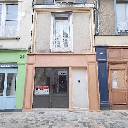 Spacieux T3 Lumineux Dans Quartier Historique Avec Wifi Redon Exterior foto